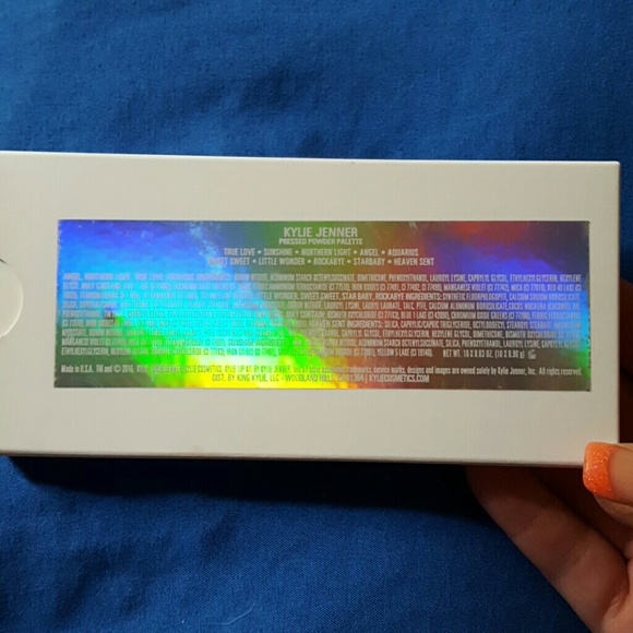 Kylie cosmetics calm before the storm palette - Picture 2 of 5